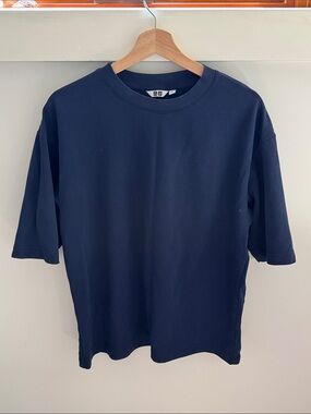 Uniqlo U AIRism Oversized Crew Neck T-Shirt Men’s Size L Navy Blue Minimalist